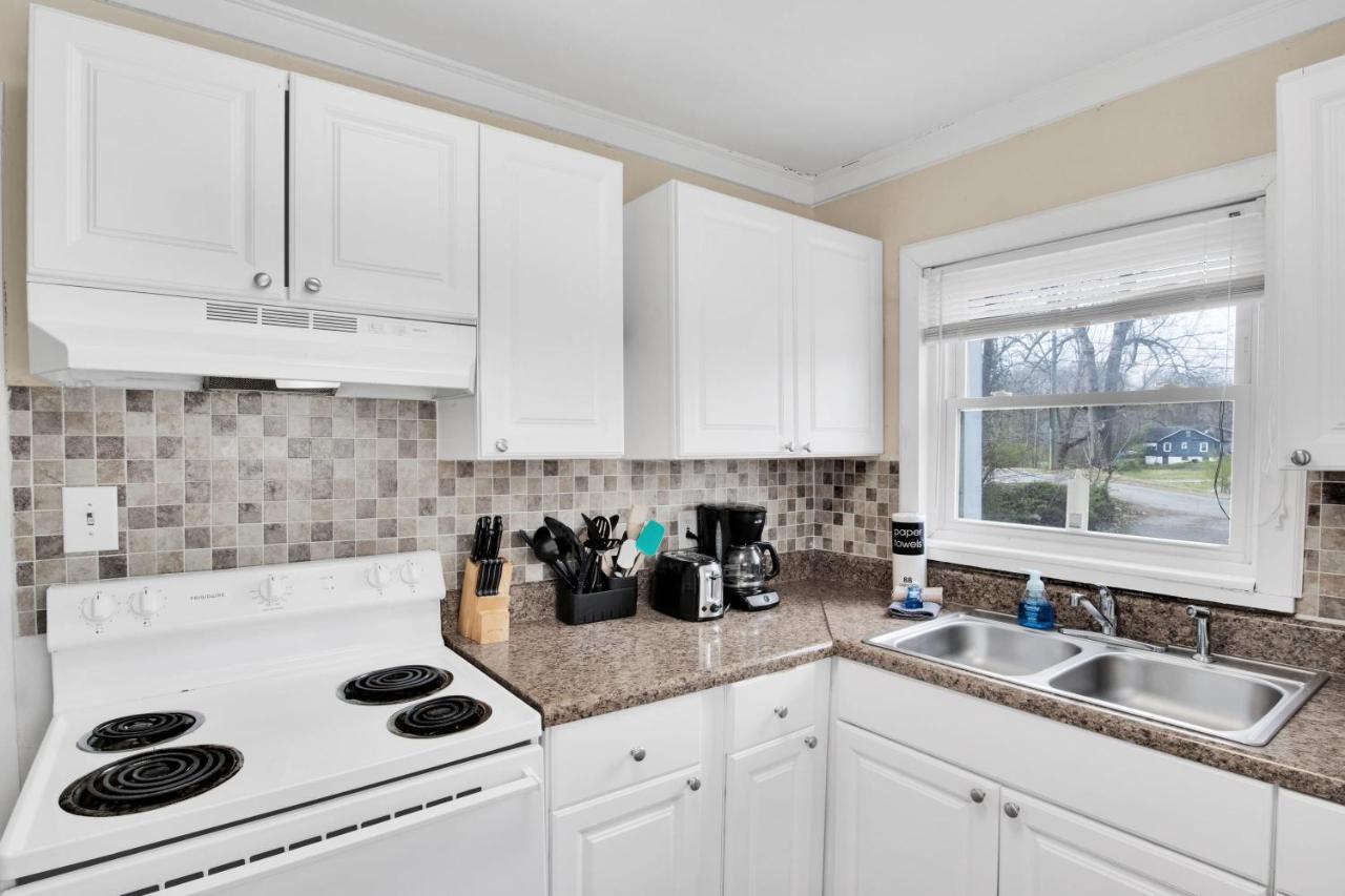 2-Bedroom Pet-Friendly Apartment In East Knoxville Exterior foto