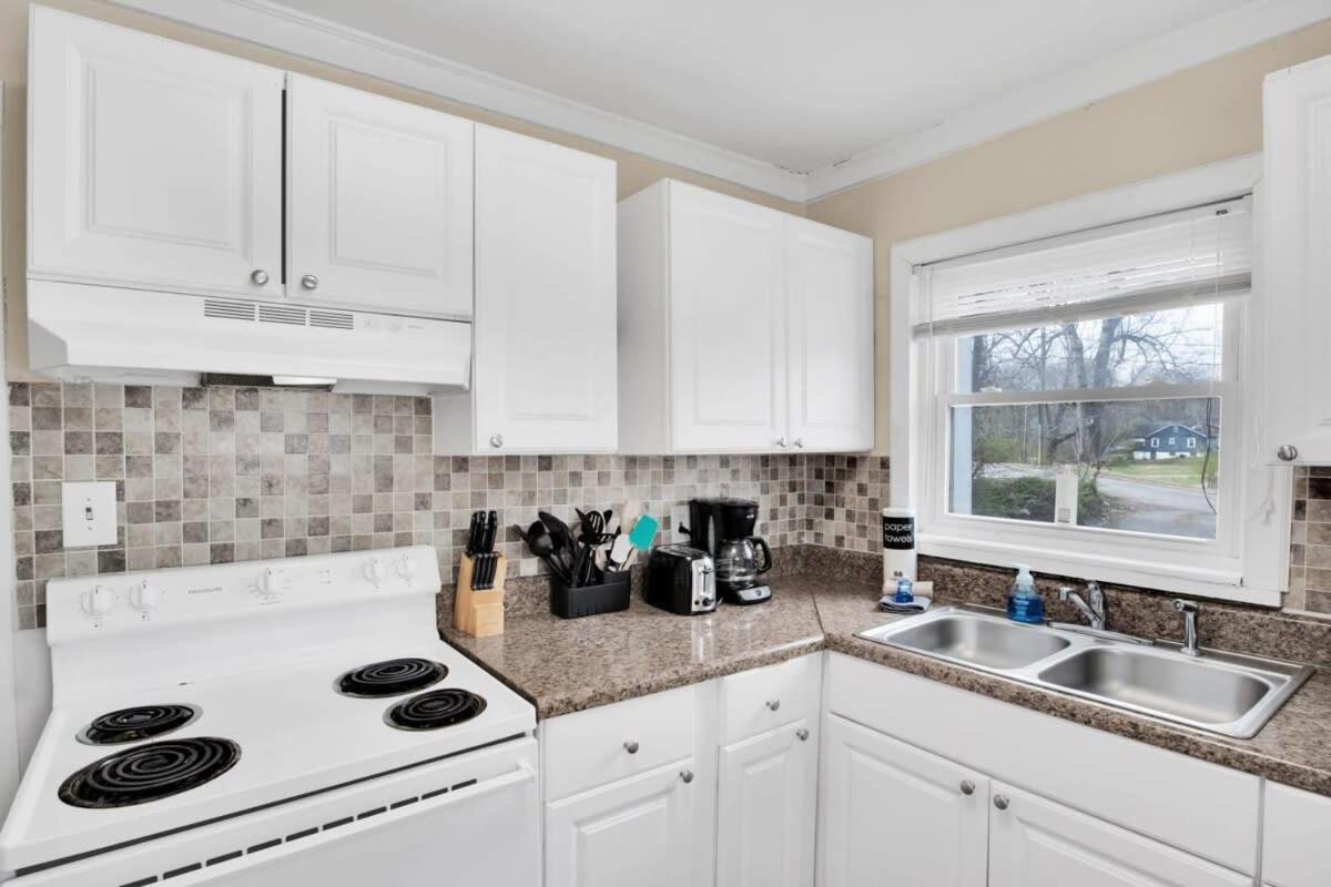 2-Bedroom Pet-Friendly Apartment In East Knoxville Exterior foto